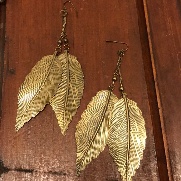 Earrings - Picture 2 of 3